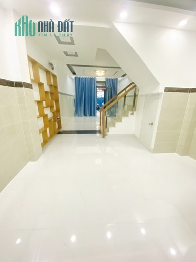 ĐƯỜNG LÊ LAI NGAY DH CÔNG NGIỆP P3 - GÒ VẤP - NHÀ MỚI Ở NGAY - 5 TẦNG NỞ HẬU - Ô TÔ NGỦ TRONG NHÀ.