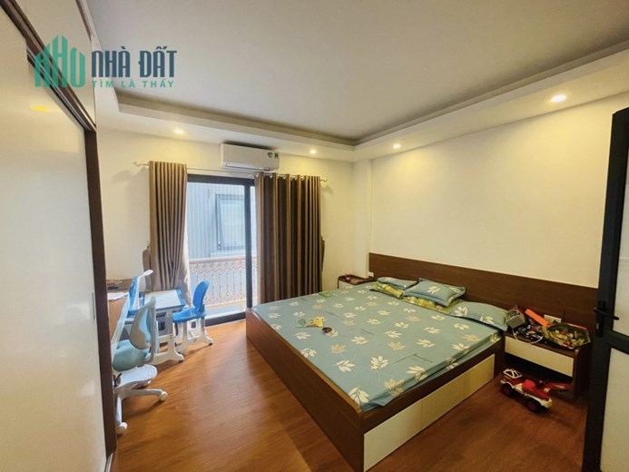 Bán Nhà Đẹp 5 Tầng MT Rộng - Cổ Nhuế 2  BTL - 5m ra Ô TÔ - Trước Nhà 2.5m