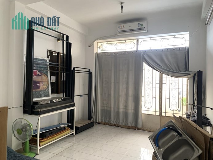 Quận 9, Chính chủ Sang MB Nguyên Căn 4 x 20m , 4 lầu có 5 phòng . số 247 Lê Văn Việt, Tel :