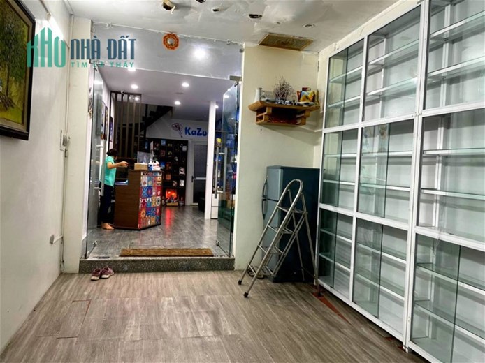 Bán Nhà Phố Phương Mai Quận Đống Đa. Sổ 34m Thực Tế 65m Nhỉnh 11 Tỷ. Cam Kết Ảnh Thật Mô Tả Chính