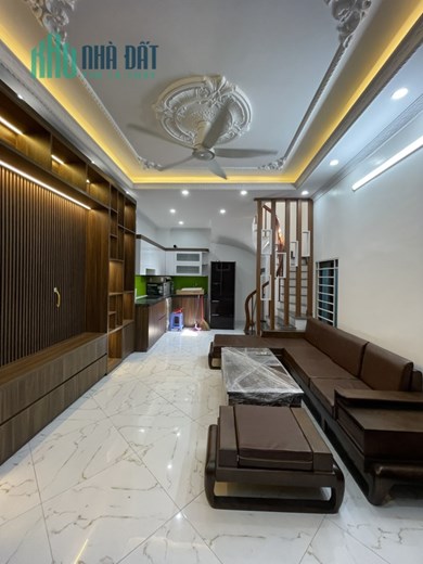 Chính chủ bán nhà 35m2 x 5 tầng Ngõ 191 Phạm Văn Đồng - 2 mặt thoáng - Đã đầu tư full nội thất