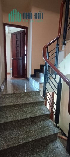 Gấp bán nhà Nguyễn Thái Sơn Gò Vấp xe hơi ngủ trong nhà ngang 5.2m 4PN 3tầng vừa ở vừa KD