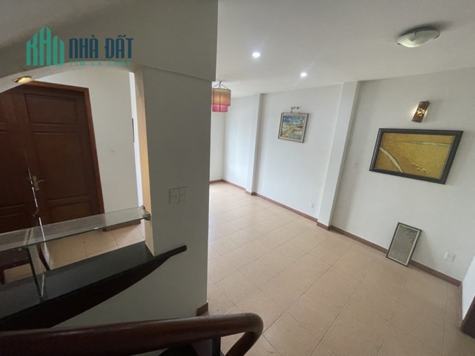 Gấp bán nhà Nguyễn Thái Sơn Gò Vấp xe hơi ngủ trong nhà ngang 5.2m 4PN 3tầng vừa ở vừa KD