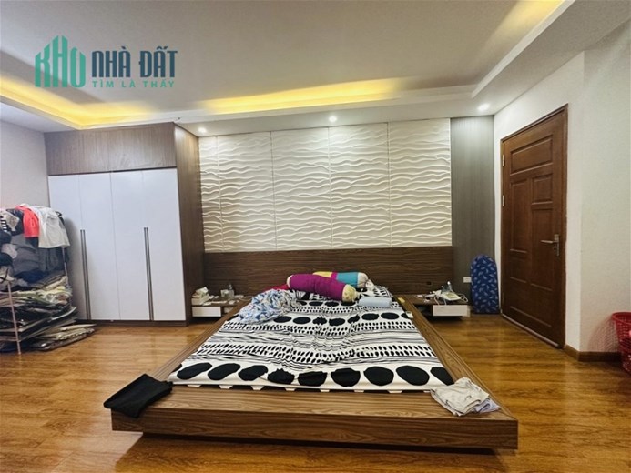 BÁN NHÀ VÕ CHÍ CÔNG CẦU GIẤY HÀ NỘI GIÁ NHỈNH 5 TỶ SỔ ĐỎ ĐẸP