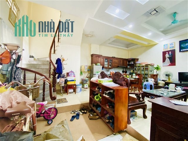 BÁN NHÀ VÕ CHÍ CÔNG CẦU GIẤY HÀ NỘI GIÁ SẤP SỈ 5 TỶ LÔ GÓC