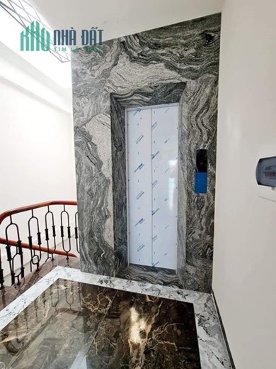 BÁN GẤP-NHÀ ĐẸP Ở NGAY-67M 13xTỶ-5T THANG MÁY-MẶT NGÕ THÔNG-15M RA PHỐ NGỌC HÀ