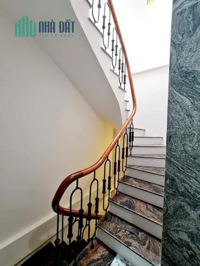 BÁN GẤP-NHÀ ĐẸP Ở NGAY-67M 13xTỶ-5T THANG MÁY-MẶT NGÕ THÔNG-15M RA PHỐ NGỌC HÀ