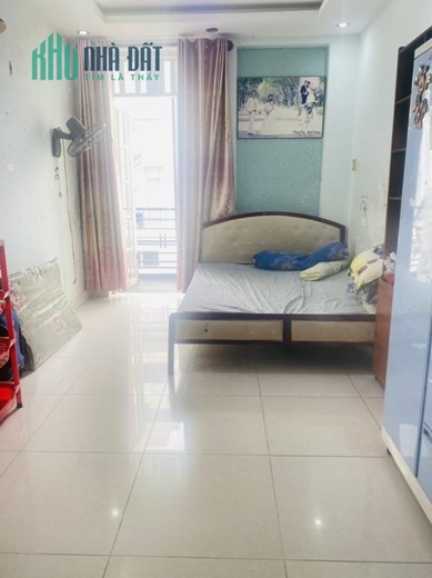 BÁN nhà hẻm 1/ hẻm xe hơi đậu cửa trung tâm quận 10 , 3p tới Bến Thành.