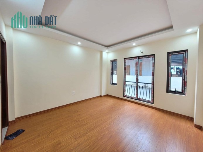 BÁN NHÀ VÕ CHÍ CÔNG CẦU GIẤY HÀ NỘI GIÁ NHỈNH 6TY NHÀ MỚI X Y