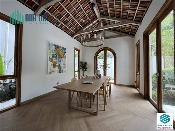 Bán Biệt Thự Thảo Điền đẹp mới xây chưa ở 99 tỷ
