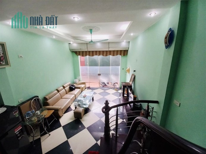 BÁN NHÀ LẠC LONG QUÂN CẦU GIẤY HÀ NỘI GIÁ NHỈNH 4 TỶ SỔ ĐỔ NỞ HẬU KHU VỰC DÂN TRÍ.