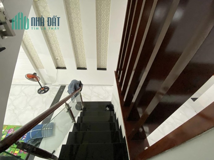 54m 4.1m x  13.5m 3 tầng 3 PN - Đường  xe hơi 5 chỗ Hiệp Bình Chánh hơn 5 tỉ TL