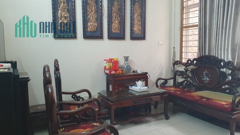 Bán nhà Dương Quảng Hàm, Cầu Giấy. 73mx4; MT4.1m; giá 9 tỷ