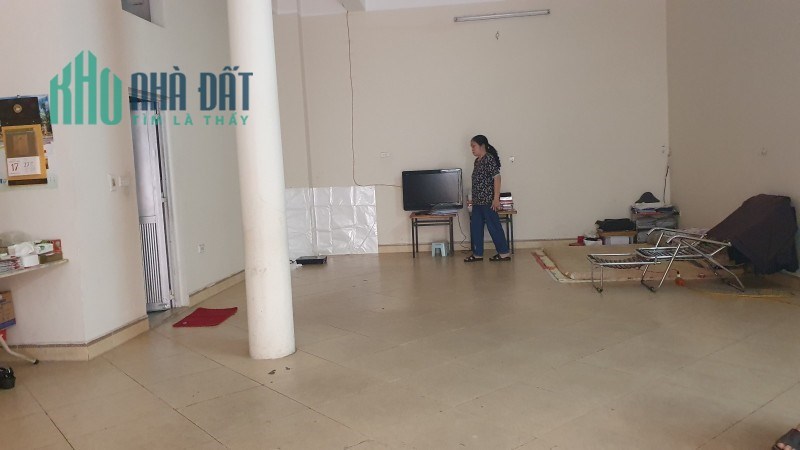 Bán nhà Dương Quảng Hàm, Cầu Giấy. 73mx4; MT4.1m; giá 9 tỷ