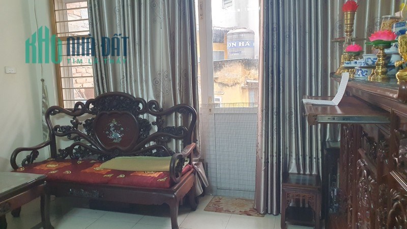 Bán nhà Dương Quảng Hàm, Cầu Giấy. 73mx4; MT4.1m; giá 9 tỷ