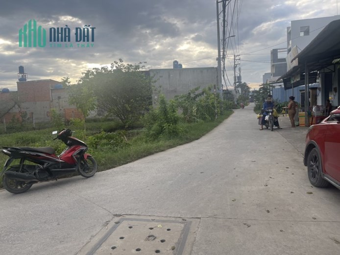 Bán 800m2 đất 2 mặt tiền đường Vĩnh Lộc Bình Chánh có 300m2 thổ cư khu dân cư gần UB xã Vĩnh Lộc B.