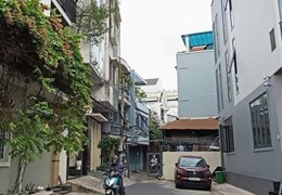 Ngộp 5 tỷ Bank cuối năm -  gấp bán  khách sạn 4 x15 có 10 phòng - Nguyễn Xí