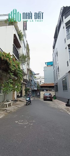 Ngộp 5 tỷ Bank cuối năm -  gấp bán  khách sạn 4 x15 có 10 phòng - Nguyễn Xí