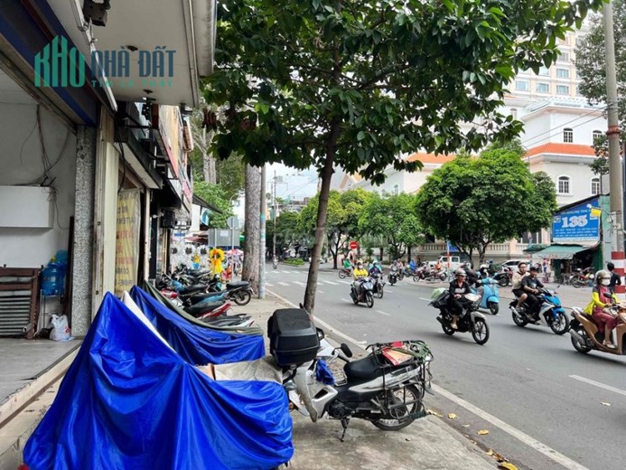 💥 Nhà 4 tầng MT đường Hùng Vương, Quận 10