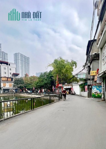 Cực cực hiếm, 4 tỷ, nhà siêu đẹp phố Quan Nhân, sát hồ, oto gần, an sinh đỉnh, 5 tầng, 3PN