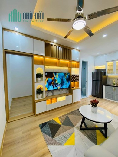 Bán nhanh 2 ngủ ban công đông nam view thẳng sân bóng siêu mát và thoáng 46 mét 1ty280tr