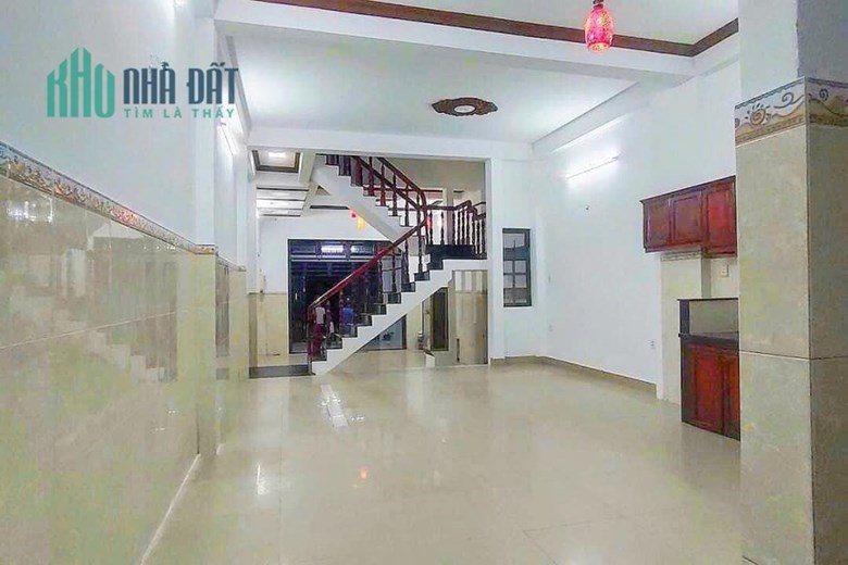 Bán Nhà Mặt Tiền Nhánh 110m2, Tô Ký, Tân Chánh Hiệp. Quận 12