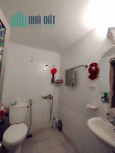 Nhà bán ngõ 112 Phố Ngọc Khánh thông ngõ 612 La Thành P Giảng Võ, Q Ba Đình, Hà Nội. DT 40 m2 MT 3m