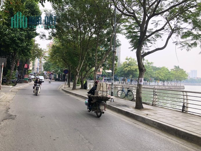 Bán nhà Trích Sài. SÁT VÁCH HỒ TÂY _ Ô TÔ TRÁNH VÀO NHÀ THOẢI MÁI. 45m2/11.2tỷ