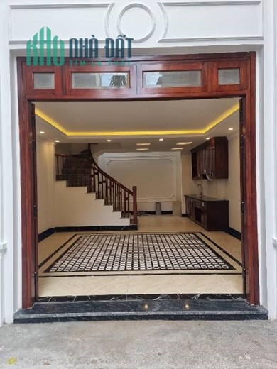 NHÀ ĐẸP PHỐ NGUYỄN VĂN LINH 35M,5 TẦNG, LÔ GÓC, Ô TÔ ĐỖ CỬA, NHỈNH 3 TỶ.