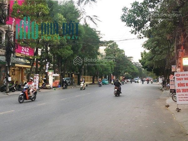 Cặp chập đôi Super VIP mặt đường Văn Cao cần tìm chủ nhân mới