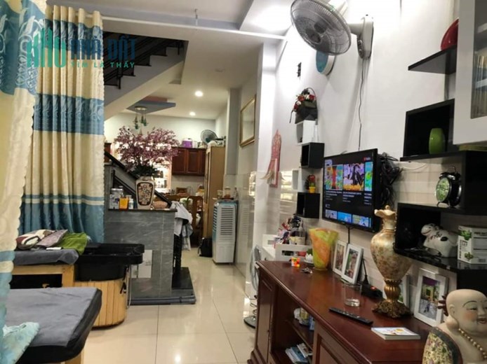Bán nhà gần CÔNG VIÊN AN SƯƠNG, Quận 12, 3 tầng BTCT, 5 phòng ngủ chỉ hơn 4 tỷ.