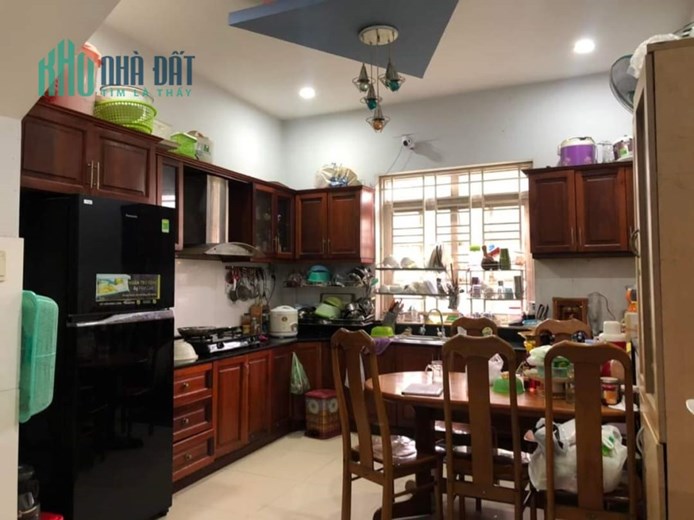 Bán nhà gần CÔNG VIÊN AN SƯƠNG, Quận 12, 3 tầng BTCT, 5 phòng ngủ chỉ hơn 4 tỷ.
