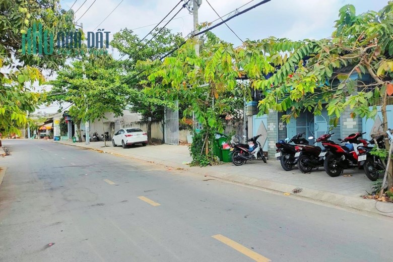 Bán Đất Thổ Cư 300m2, Mặt Tiền Trịnh Thị Miếng. Hóc Môn Giá Tốt