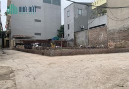 Bán đất Thôn Đìa-Nam Hồng 52m giá chỉ hơn 2 tỷ. ô tô tải  ra vào thoải mái