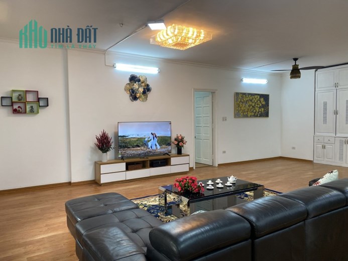 Hàng hiếm! Chính chủ gửi bán tòa A3 căn 4PN, 163m2 ban công ĐN - Giá 6.8 tỷ