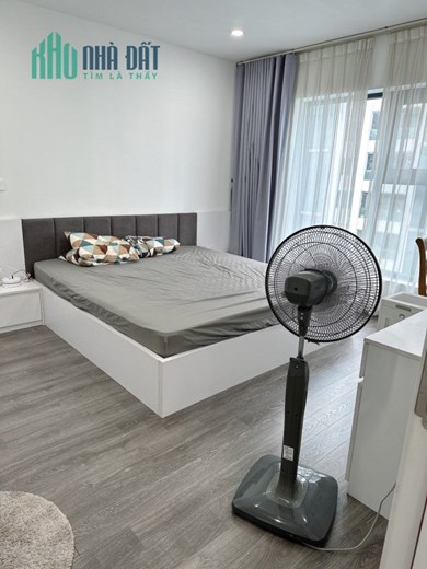 2PN diện tích 92m2 giá 5.6 tỷ - BC Đông Nam - Golden Land - 275 Nguyễn Trãi