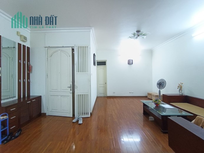 Tòa 18T1 căn 107m2 full NT căn 2PN 2WC giá 4.5 tỷ.