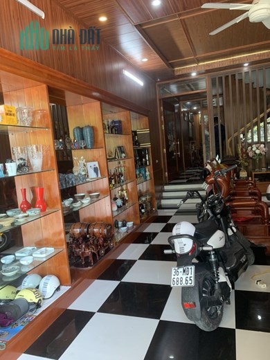 Bán Nhà Đẹp Vị Trí Đắc Địa Ngay Tại Công Viên Bố Vệ, Phường Đông Vệ, TP Thanh Hóa