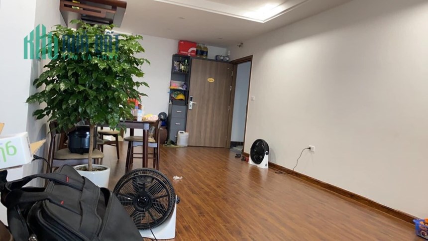 Hàng đẹp! Cần bán căn 3 PN 2WC  tòa 176 Định Công 98m2 giá 4.75 tỷ