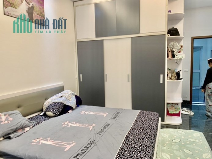 Cực hiếm. Bán nhà phố Ngô Thì Sỹ, Hà Đông. 70m2 x 5 Tầng. MT 4.5m. NHÀ ĐẸP. Ô TÔ. 7 TỶ. 0968084286