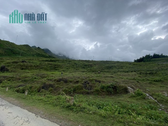 Cắt lỗ mảnh đất có diện tích siêu rộng tại Hà Giang.