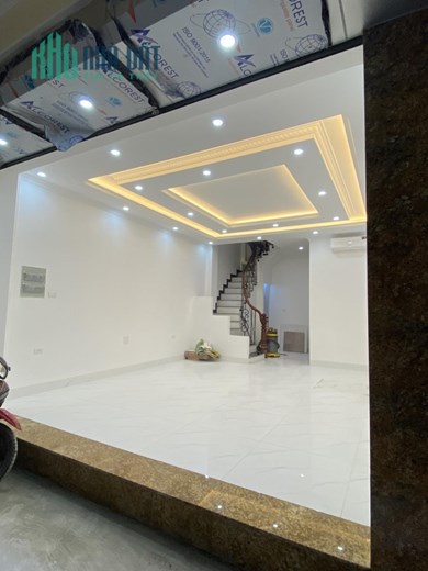 BÁN NHÀ VĨNH PHÚC, OTO, THANG MÁY, 38M2, 6 TẦNG, MẶT TIỀN 4.8M, 8.8 TỶ.