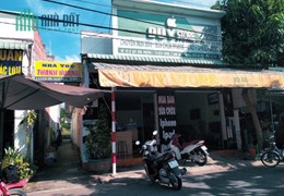 CHÍNH CHỦ BÁN NHANH 1 CĂN NHÀ VÀ 1 DÃY TRỌ Vị Trí Đẹp Tại Thị Xã Kiến Tường Tỉnh Long An