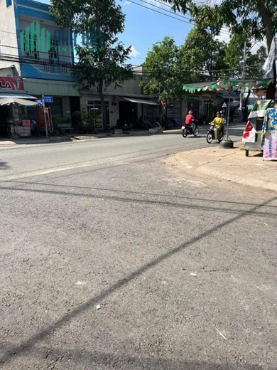 CHÍNH CHỦ BÁN NHANH 1 CĂN NHÀ VÀ 1 DÃY TRỌ Vị Trí Đẹp Tại Thị Xã Kiến Tường Tỉnh Long An