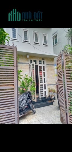 XIN NHẤN MẠNH NHÀ QUẬN 4 MÀ 70M2 NGANG 5.5M DÀI 14M 3 TÂNG CHỈ 8 TỶ X.