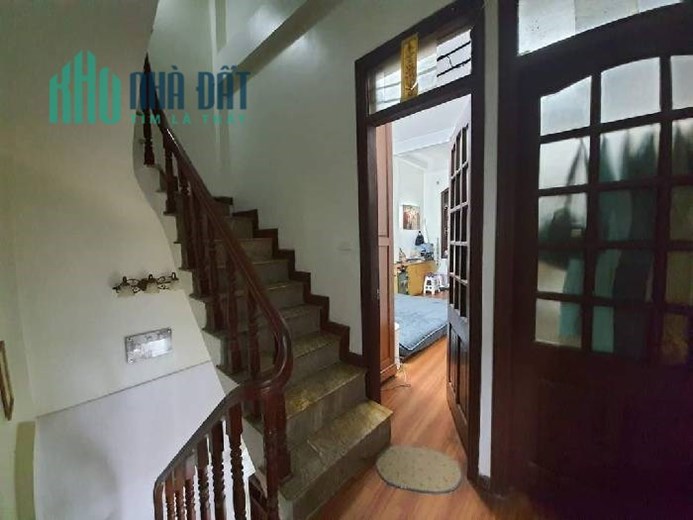 BÁN GẤP NHÀ TÂN MAI, QUẬN HOÀNG MAI. Vị trí Cực đẹp. Nhà dân xây. Ô TÔ ĐỖ CỬA. DT rộng 47m ×4T chỉ