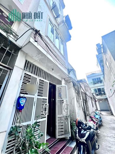 BÁN GẤP NHÀ GẦN ĐƯỜNG ĐÔI TÂN MAI, Q. HOÀNG MAI. 32m × 5T chỉ 3 tỷ 200 triệu. 0963139980