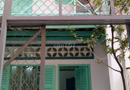 💥 Nhà 4 phòng ngủ đường Hòa Hưng. Q10 - 9 triệu