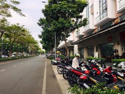 Bán nhà 5m x 20m. MT Nguyễn Thị Nhung KDC Vạn Phúc, P. Hiệp Bình Phước