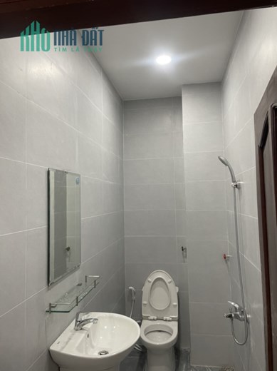 💥 Nhà 3 tầng mới đẹp gần đường Lý Thường Kiệt